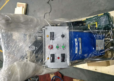 China Equipamento do pulverizador da espuma de poliuretano do automóvel com a mangueira da bomba de 2 transferências fornecedor