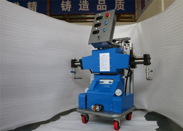 China Máquina coaxial do pulverizador da espuma de poliuretano da estrutura para o tanque de armazenamento químico fornecedor
